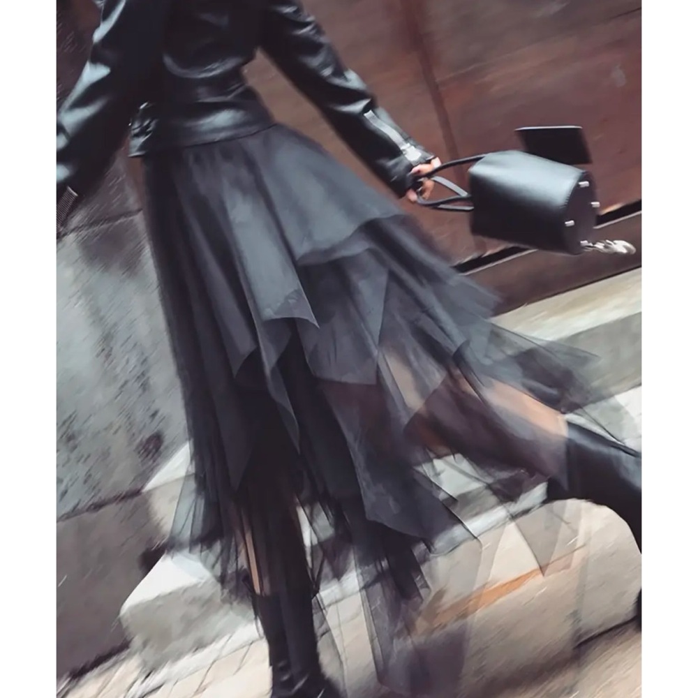 LAST ONE! ❤️ NEW! Black Tulle Layered Boho x Goth Ballet Skirt